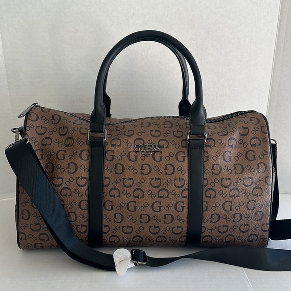 New GUESS Logo Travel/Duffle Bag - Picture 6 of 9